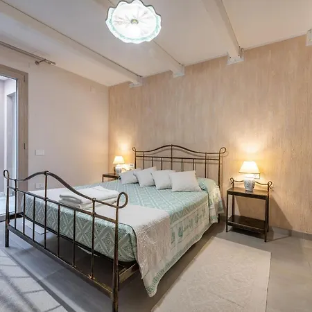 Sa Rocca Junior & دوماس دي ماريا