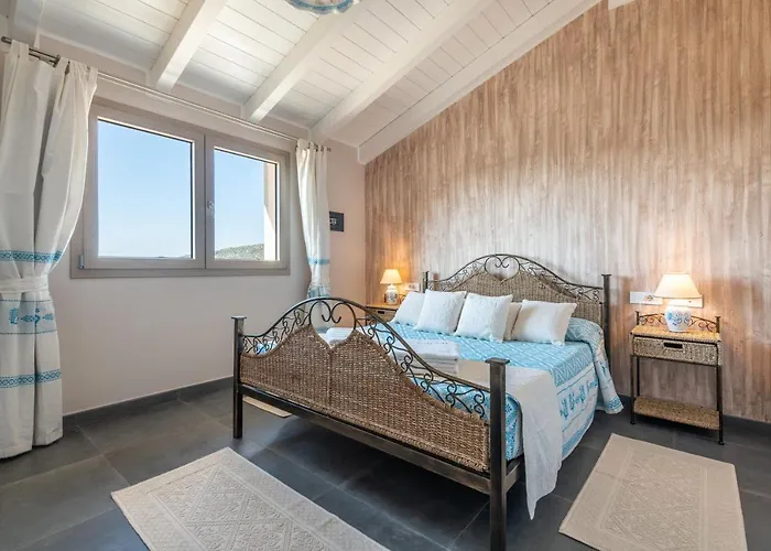 Villa Sa Rocca Junior & Domus de Maria